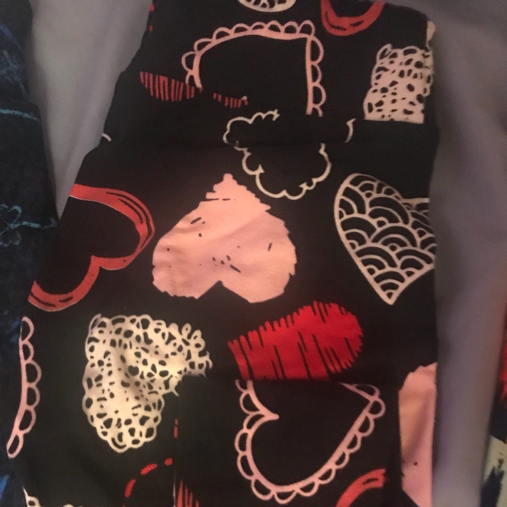 Valentine’s Day Leggings